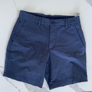 Men’s Vineyard Vines On the Go 7” performance fabric shorts. EUC. Barely worn.
